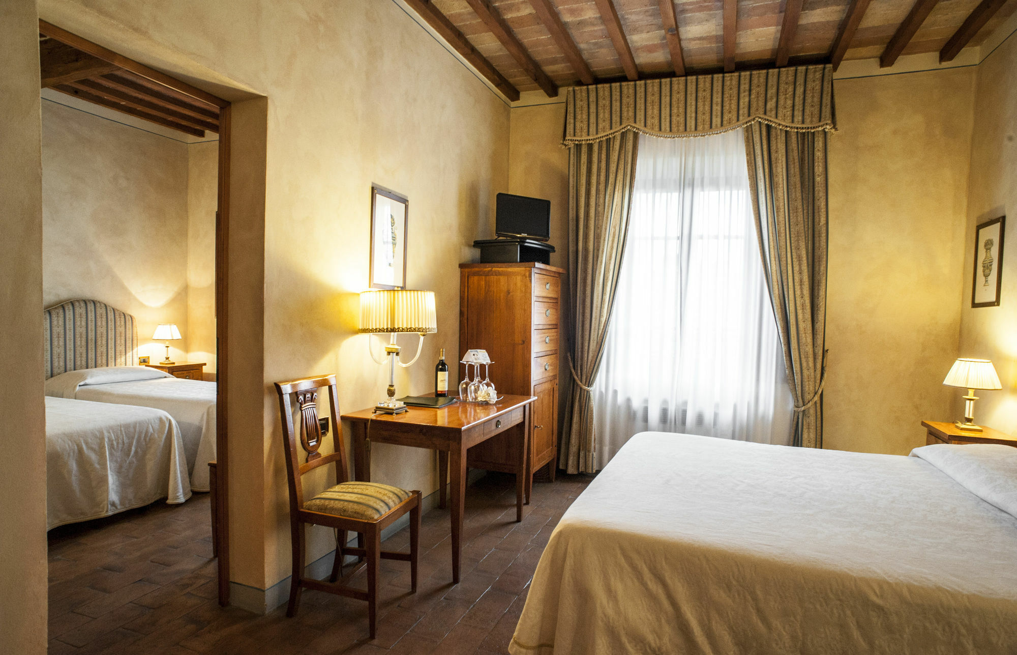 B&B Palazzo Al Torrione San Gimignano Exterior photo